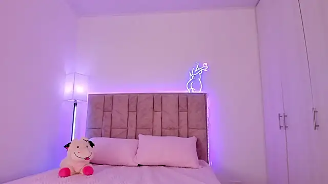 DannaTeen online show from 02/10/25, 08:53