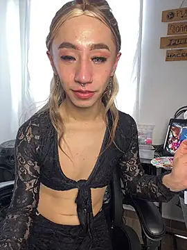 Littlebunny21 online show from 12/15/24, 07:21