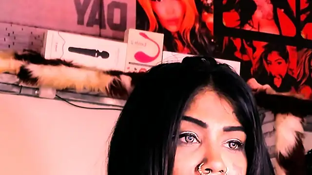 Snapshot of indian_dreamgirl chatting on 10/26/25, 02:01 indian dreamgirl online show from 10/26/25, 02:01