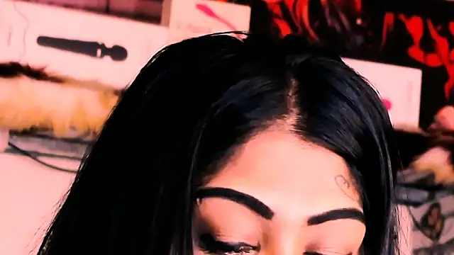 Snapshot of indian_dreamgirl chatting on 10/31/25, 10:00 indian dreamgirl online show from 10/31/25, 10:00