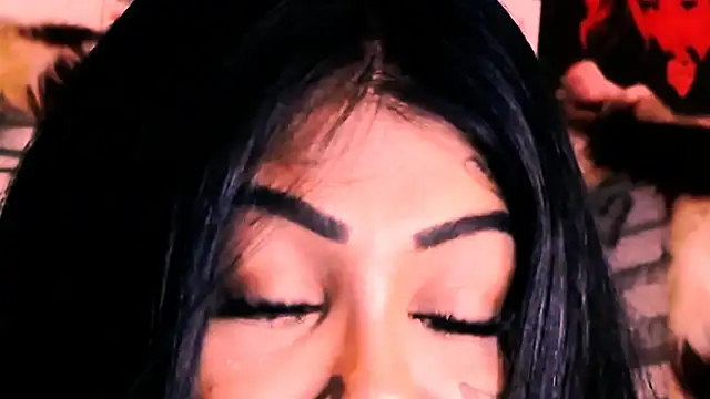 Snapshot of indian_dreamgirl chatting on 11/27/25, 09:06 indian dreamgirl online show from 11/27/25, 09:06