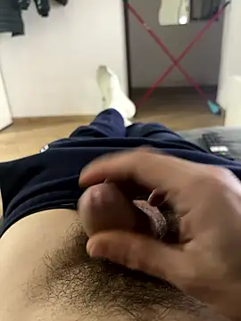 Snapshot of Io1994 chatting on 01/11/26, 01:21 Io1994 online show from 01/11/26, 01:21