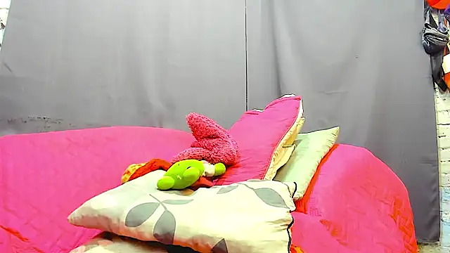 KataleyaCollins online show from 04/21/26, 08:44