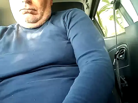 Snapshot of totino975 chatting on 12/06/24, 08:37 totino975 online show from 12/06/24, 08:37