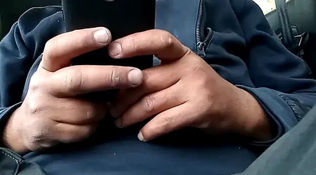 Snapshot of totino975 chatting on 02/26/25, 03:52 totino975 online show from 02/26/25, 03:52