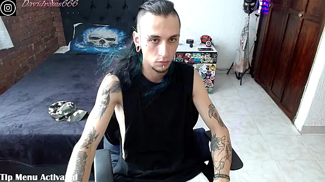 Snapshot of davidroses420 chatting on 11/23/25, 05:35 davidroses420 online show from 11/23/25, 05:35