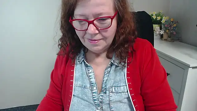 Adelewildx online show from 02/12/25, 07:34