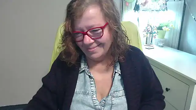 Adelewildx online show from 10/02/25, 02:51