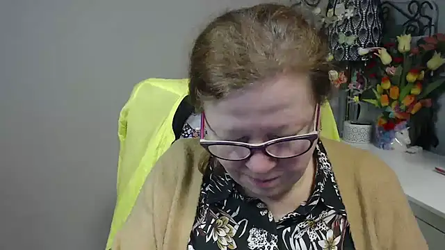 Adelewildx online show from 02/04/26, 04:07