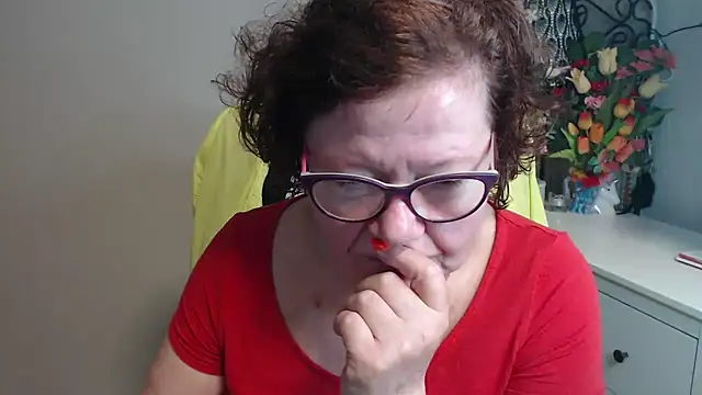 Adelewildx online show from 04/13/26, 03:01