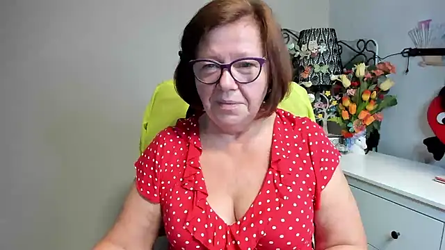 Adelewildx online show from 06/08/26, 02:45