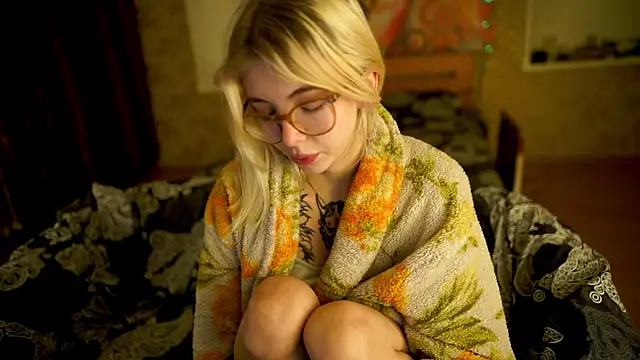 Allison Cuty online show from 01/24/25, 10:51