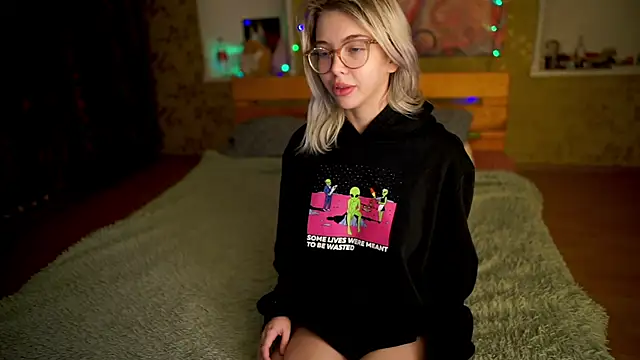 Allison Cuty online show from 03/20/25, 12:19