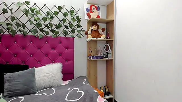 BellaBellosinia online show from 01/10/26, 03:08