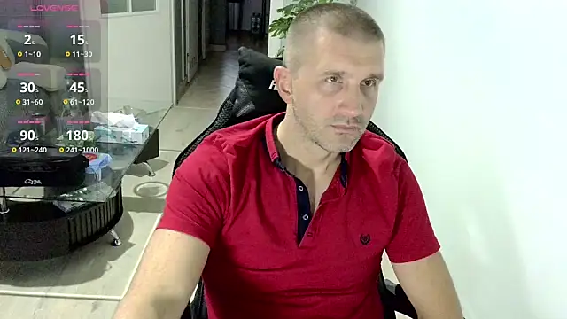 Snapshot of Maribor chatting on 10/22/25, 05:19 Maribor online show from 10/22/25, 05:19