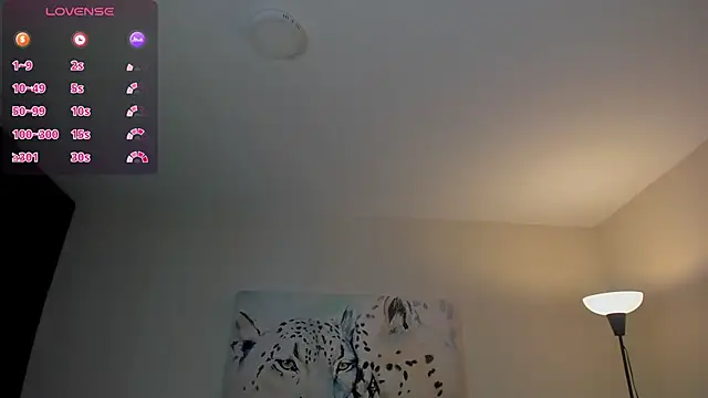 Snapshot of BrennaWalker chatting on 10/11/25, 01:31 BrennaWalker online show from 10/11/25, 01:31