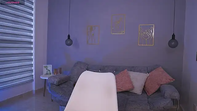 Snapshot of KylaMorrison chatting on 03/17/25, 04:43 KylaMorrison online show from 03/17/25, 04:43