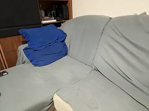 Snapshot of Spade811 chatting on 02/16/25, 07:16 Spade811 online show from 02/16/25, 07:16