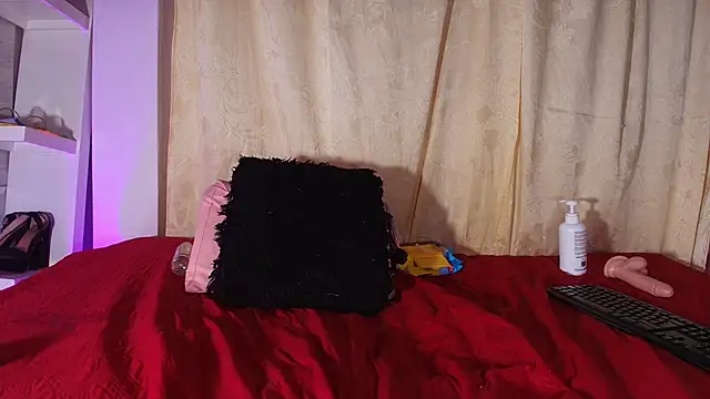 emyli sw  online show from 03/19/25, 06:14