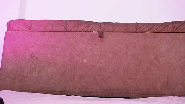 emyli sw  online show from 10/09/25, 03:04