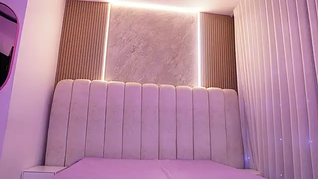 emyli sw  online show from 03/21/26, 03:11