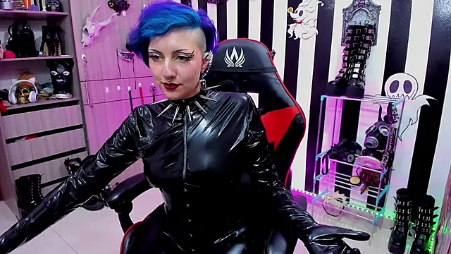 Snapshot of Mistress_Yelena chatting on 03/09/25, 02:29 Mistress Yelena online show from 03/09/25, 02:29