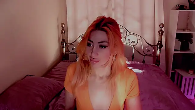 AnnieGOld  online show from 12/23/24, 03:29