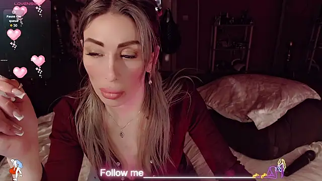 AnnieGOld  online show from 02/15/26, 08:02