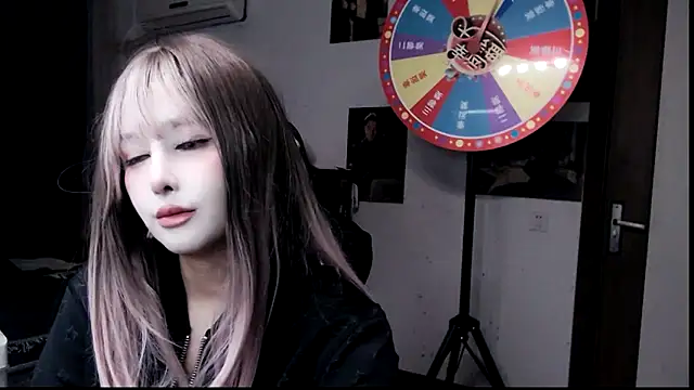 candy cola online show from 02/14/25, 01:34