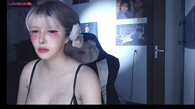 candy cola online show from 11/01/25, 04:09