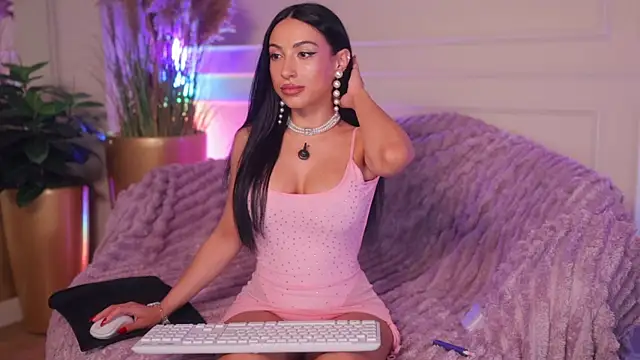 Snapshot of Anais_Bloom chatting on 07/11/26, 07:27 Anais Bloom online show from 07/11/26, 07:27