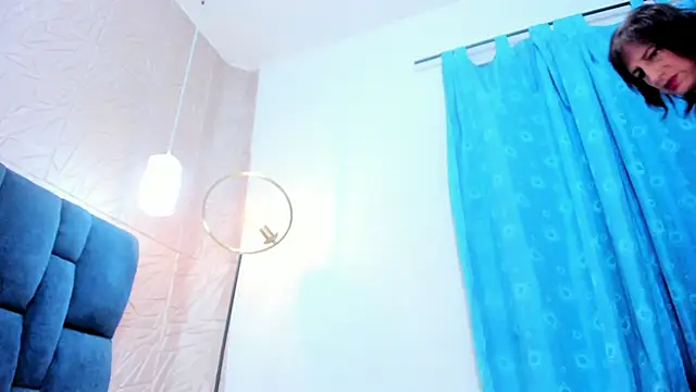 Snapshot of Rebecca_Mitchell chatting on 02/07/25, 11:45 Rebecca Mitchell online show from 02/07/25, 11:45