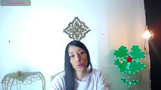 Snapshot of SexyKataShow chatting on 11/22/25, 03:49 SexyKataShow online show from 11/22/25, 03:49