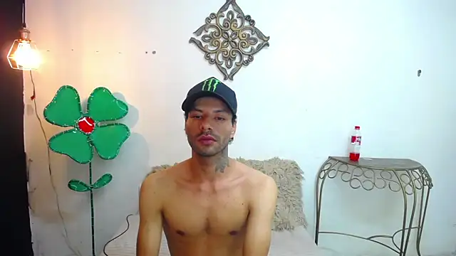 Snapshot of SexyKataShow chatting on 11/27/25, 06:59 SexyKataShow online show from 11/27/25, 06:59