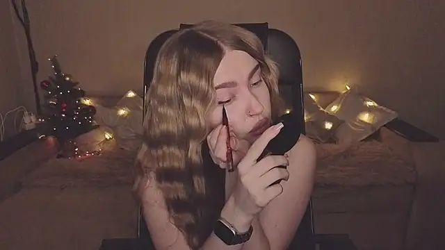 ViolettaLopez online show from 12/16/25, 02:33