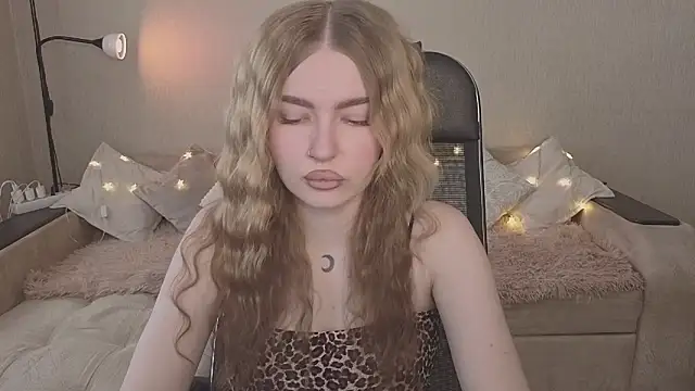 ViolettaLopez online show from 02/21/26, 12:50