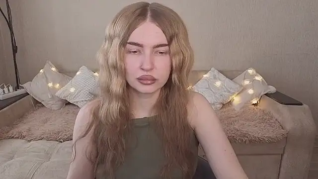 ViolettaLopez online show from 03/15/26, 12:22