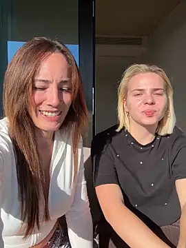 SweeetAlegra online show from 11/25/25, 02:17