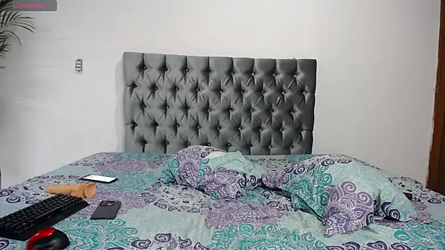 ashley morgan 18 online show from 02/14/25, 05:19