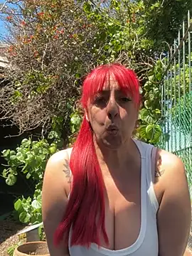 sofy alone online show from 09/25/25, 04:00