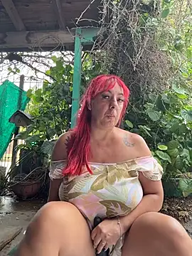 sofy alone online show from 04/01/26, 01:12