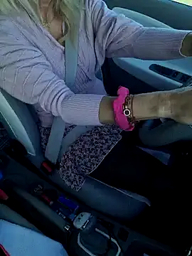 Nathotsexy1 online show from 12/12/24, 08:47