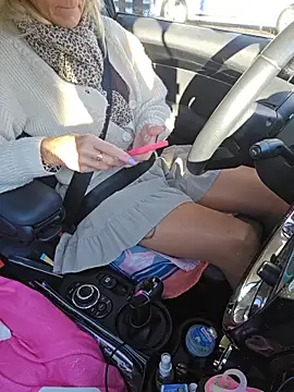 Nathotsexy1 online show from 12/04/25, 08:45