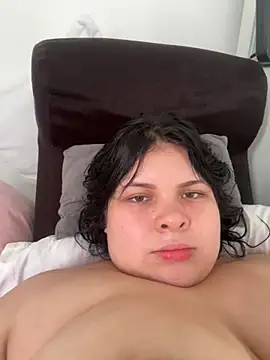 Snapshot of AshlyRouse chatting on 10/05/25, 06:28 AshlyRouse online show from 10/05/25, 06:28