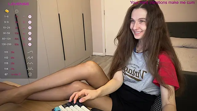 Snapshot of Chantwow chatting on 12/21/24, 08:39 Chantwow online show from 12/21/24, 08:39