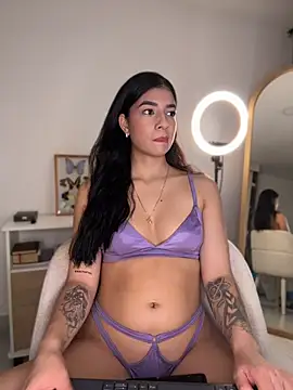 Veronica ar online show from 06/14/26, 10:45