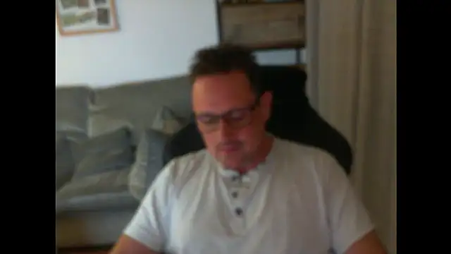 Snapshot of ZebedeePirate chatting on 03/19/25, 10:20 ZebedeePirate online show from 03/19/25, 10:20