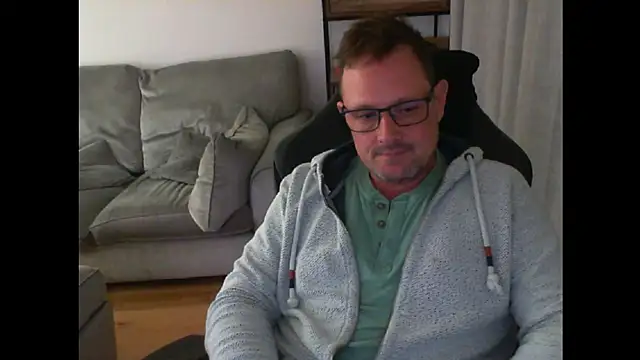 Snapshot of ZebedeePirate chatting on 03/21/25, 10:50 ZebedeePirate online show from 03/21/25, 10:50