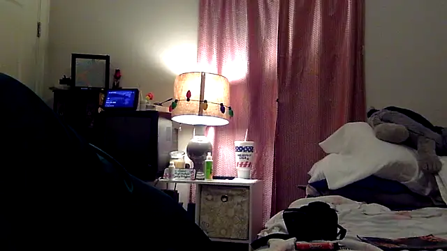 tmmcmannus online show from 10/15/25, 05:40