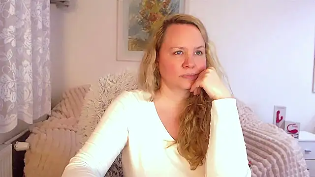 Sarah4you online show from 02/01/25, 06:51